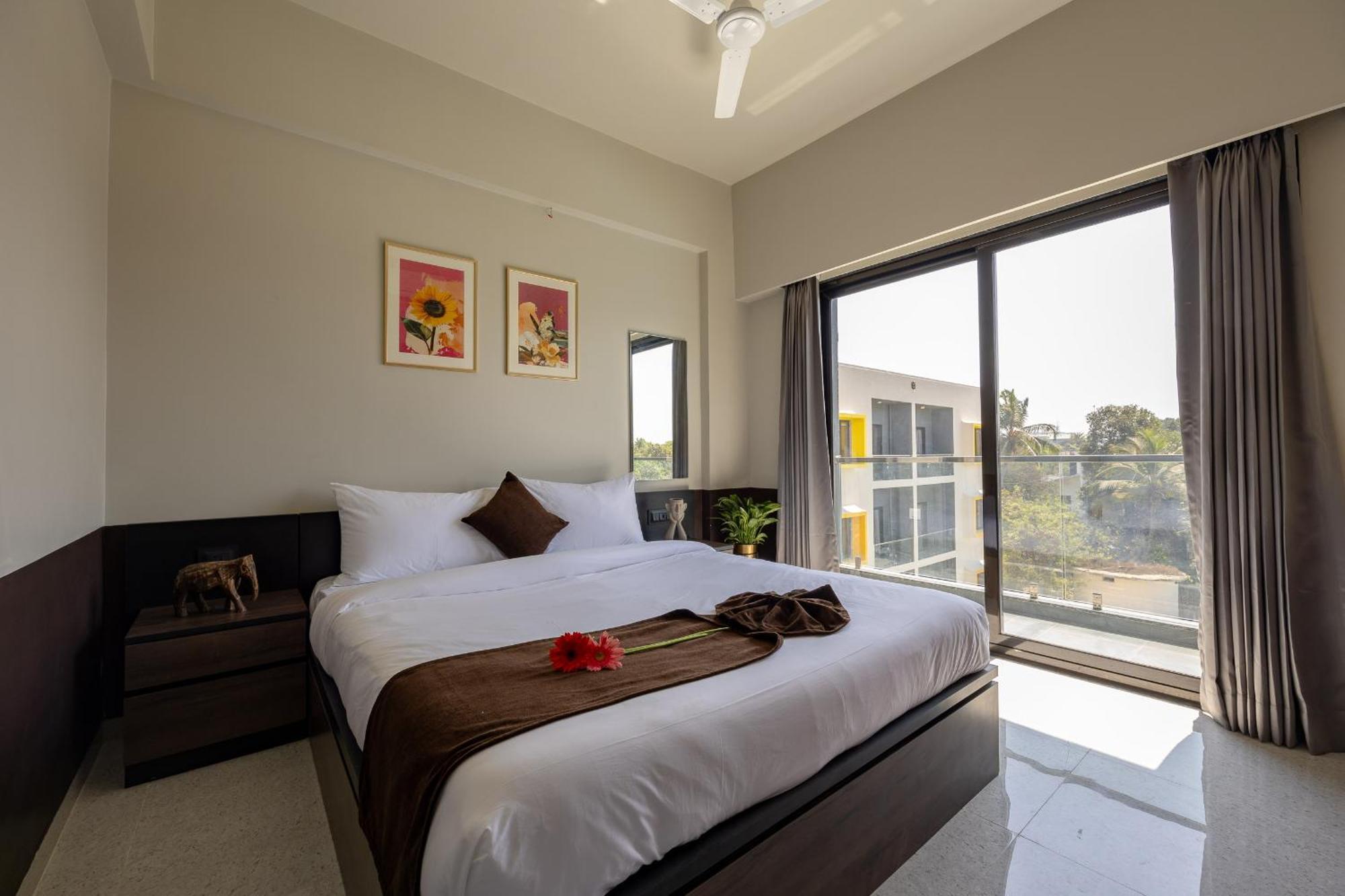 Saavi Suites Daman Ngoại thất bức ảnh