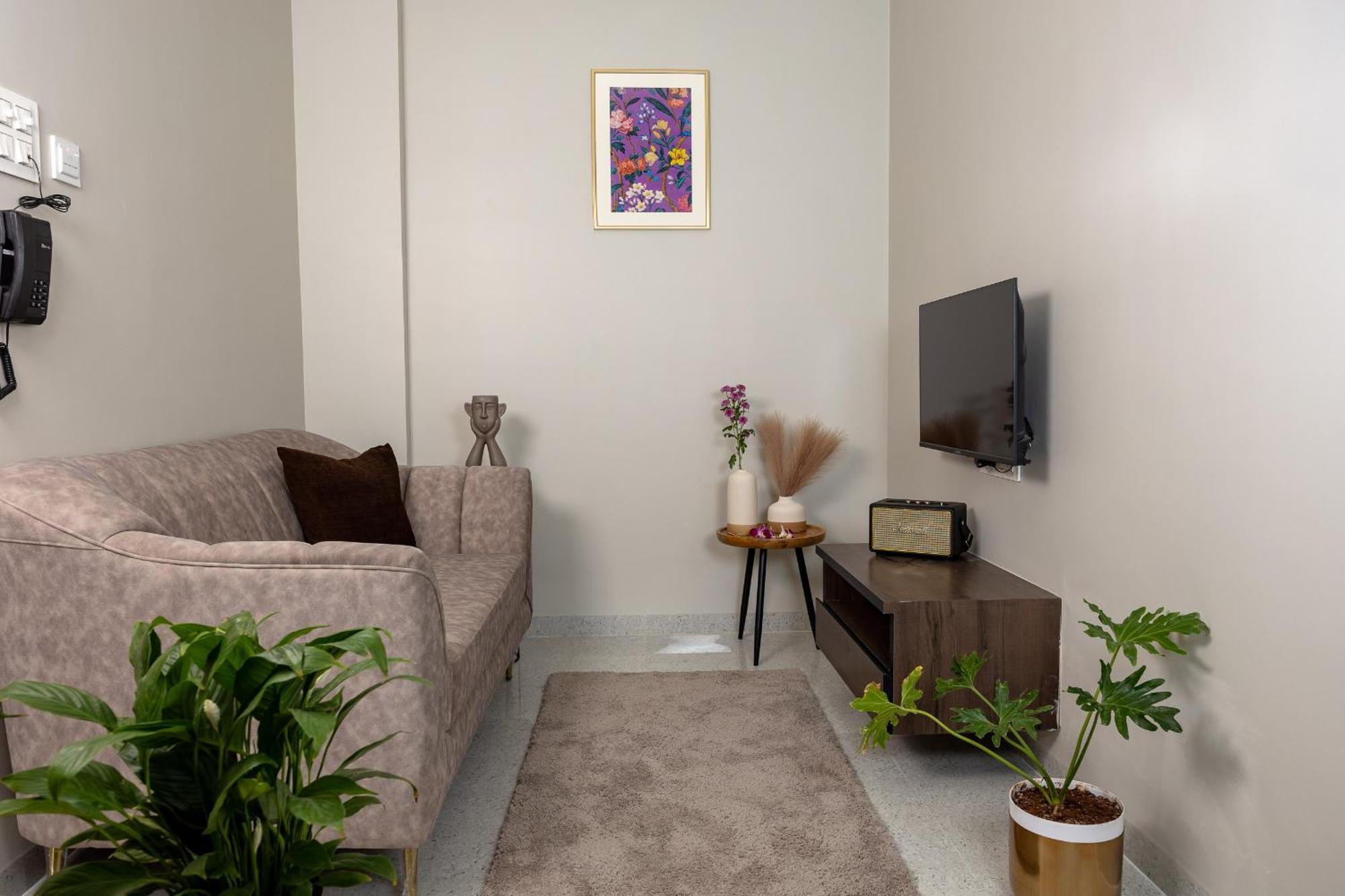 Saavi Suites Daman Ngoại thất bức ảnh